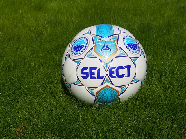 现赋予了球 现赋予了球